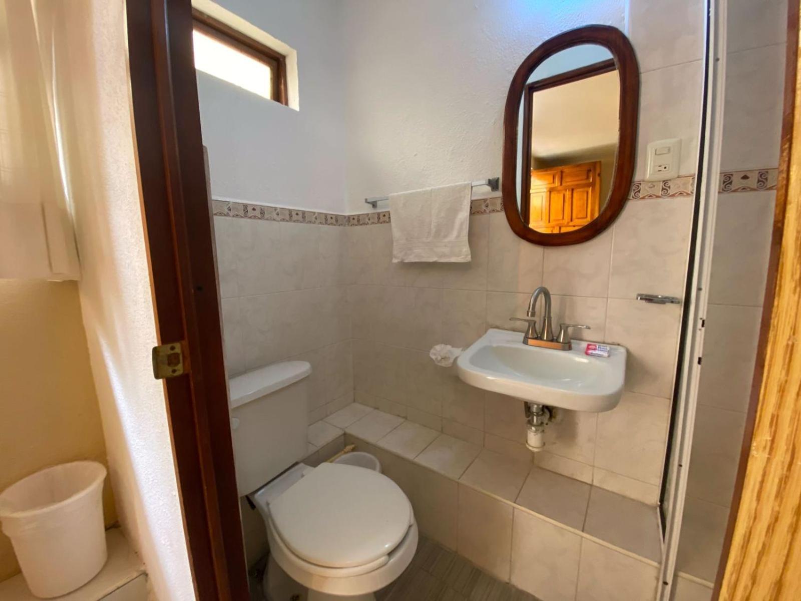 Hotel Camelinas Area Blanca Pátzcuaro Dış mekan fotoğraf